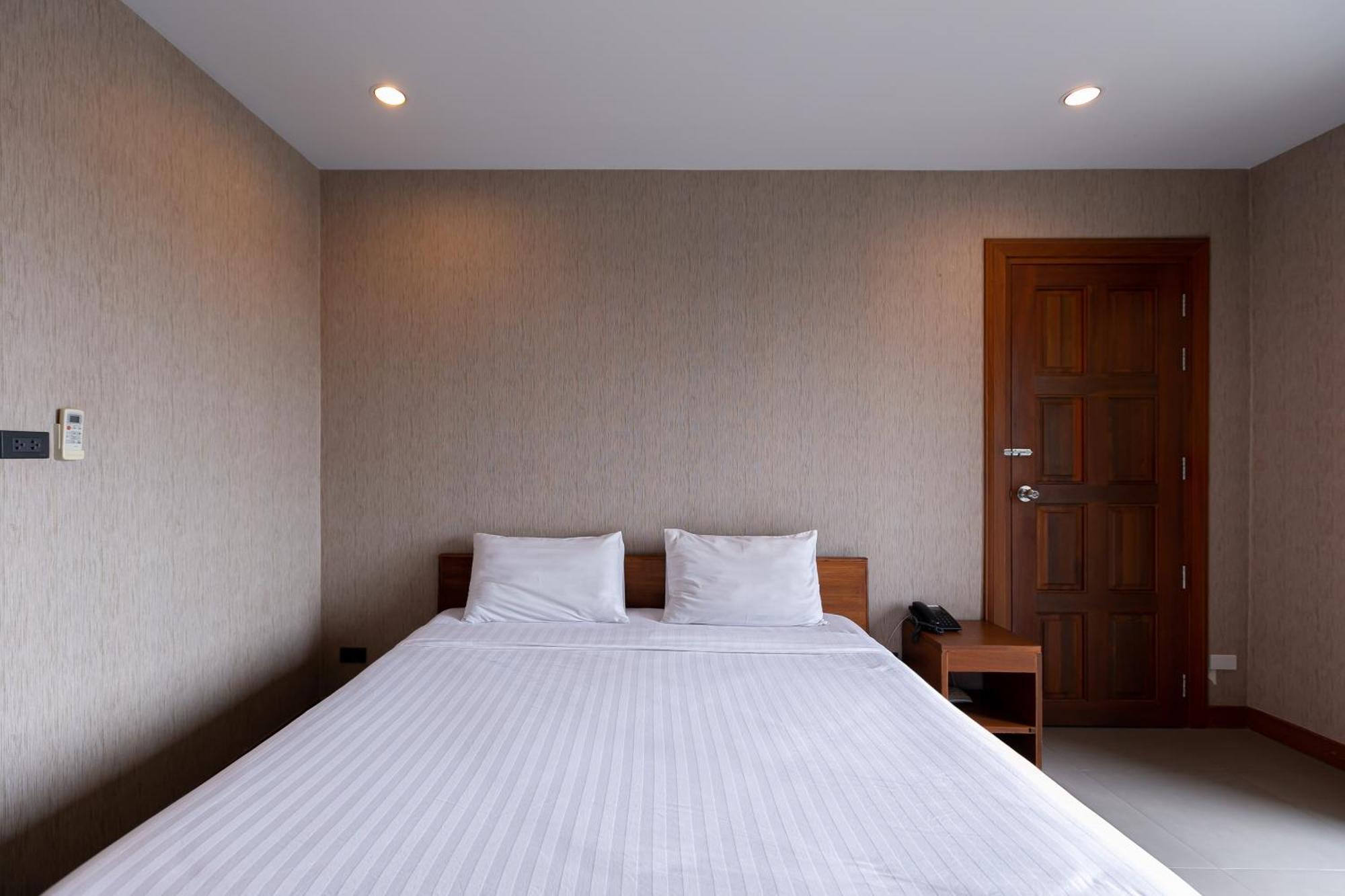 Farthai Residence Phan Thong Exterior photo